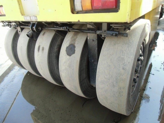 รถบด 9 ล้อยาง TS200 # 12739 มือสองญี่ปุ่น