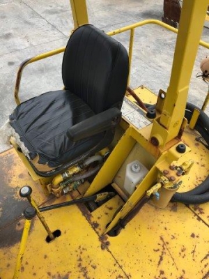 รถบด 9 ล้อยาง TS200 # 12739 มือสองญี่ปุ่น