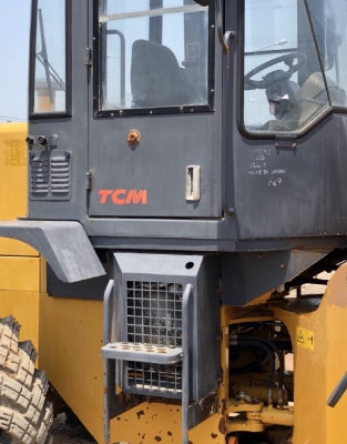 ขายรถตักล้อยาง TCM L20-3 (เทียบเท่า WA200) นำเข้าเองจากญี่ปุ่น สภาพสวยพร้อมใช้ มีVDOการทำงานครับ