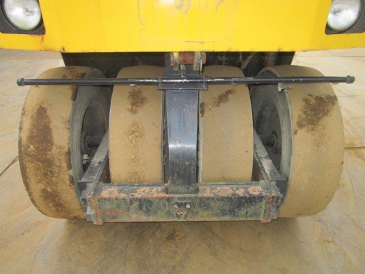 รถบด 9 ล้อยาง TS200 # 23268 มือสองญี่ปุ่น รถบด 9 ล้อยาง TS200 # 23268 มือสองญี่ปุ่น