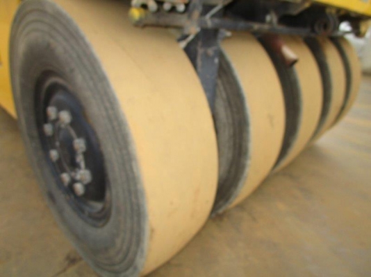 รถบด 9 ล้อยาง TS200 # 23268 มือสองญี่ปุ่น รถบด 9 ล้อยาง TS200 # 23268 มือสองญี่ปุ่น