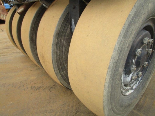 รถบด 9 ล้อยาง TS200 # 23268 มือสองญี่ปุ่น รถบด 9 ล้อยาง TS200 # 23268 มือสองญี่ปุ่น