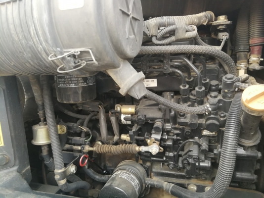 มาใหม่ๆ สวยๆเลย KOMATSU PC 50MR-2 อามยาวพิเศษ นำเข้าจากญี่ปุ่น ชั่วโมงน้อย พร้อมตู้เก๋งสวยๆ โทร.090-986-2521 อ๊อบ