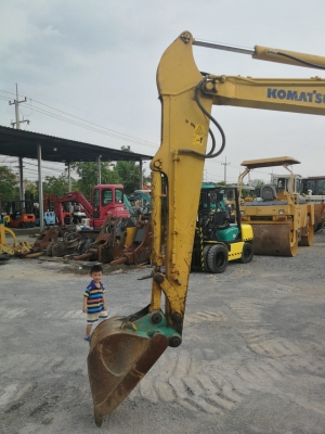 มาใหม่ๆ สวยๆเลย KOMATSU PC 50MR-2 อามยาวพิเศษ นำเข้าจากญี่ปุ่น ชั่วโมงน้อย พร้อมตู้เก๋งสวยๆ โทร.090-986-2521 อ๊อบ