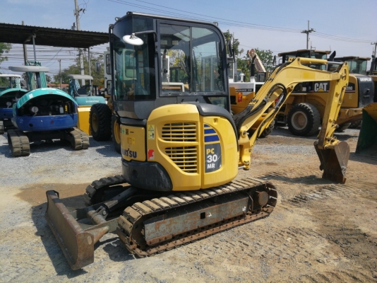 ราคาพิเศษ KOMATSU PC 30MR-3 นำเข้าจากญี่ปุ่นโดยตรง ชั่วโมงทำงานน้อย พร้อมตู้เก๋งสวยๆ โทร.090-986-2521 อ๊อบ