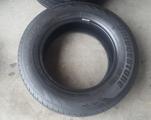 ขายยาง\% 215/65/16 ปี 3917 BRIDGESTONE R611 4 เส้น