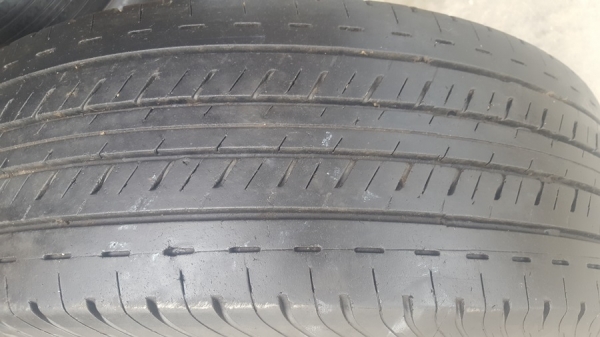 ขายยาง\% 215/70/15 ปี 1116 BRIDGESTONE R611 4 เส้น