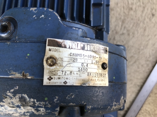 ขายมอเตอร์เกียร์ Cycrodrive Sumitomo 0.5HP. 380V อัตราทด 1:29 made in Japan เพลาออกประมาณ 50 รอบต่อนาที สภาพสวยเดิมๆ หมุนนิ่ม พร้อมใช้งาน