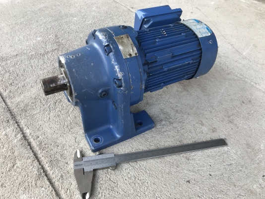 ขายมอเตอร์เกียร์ Cycrodrive Sumitomo 0.5HP. 380V อัตราทด 1:29 made in Japan เพลาออกประมาณ 50 รอบต่อนาที สภาพสวยเดิมๆ หมุนนิ่ม พร้อมใช้งาน