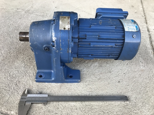 ขายมอเตอร์เกียร์ Cycrodrive Sumitomo 0.5HP. 380V อัตราทด 1:29 made in Japan เพลาออกประมาณ 50 รอบต่อนาที สภาพสวยเดิมๆ หมุนนิ่ม พร้อมใช้งาน
