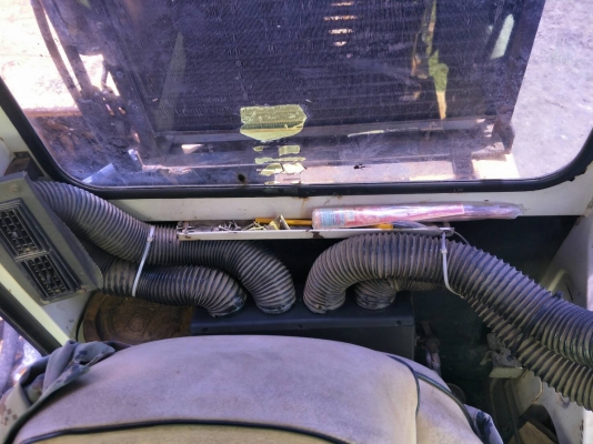 มีVDOขายแบคโฮKOMATSU PC200-5 ระบบไฟเต็ม เอกสารเล่มทะเบียนราคา 550,000