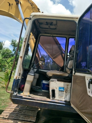 มีVDOขายแบคโฮKOMATSU PC200-5 ระบบไฟเต็ม เอกสารเล่มทะเบียนราคา 550,000