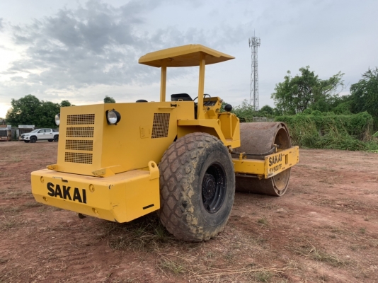 รถบด SAKIA SV 500 TF เก่านอก 2 ปี 1,6xx ชั่วโมง 2 เพลา 2 เปลือก เครื่อง ISUZU เครื่องดี ปั้มสั่นแรง เอวแน่น ยางดี หนามหุ้มล้อเรียบสวย รถสวยพร้อมใช้ เอกสารเล่มทะเบียน  รถอยู่ นครปฐม. โทร 0626426323ขาย 895,000 บาท  รถบด SAKIA SV 500 TF เก่า