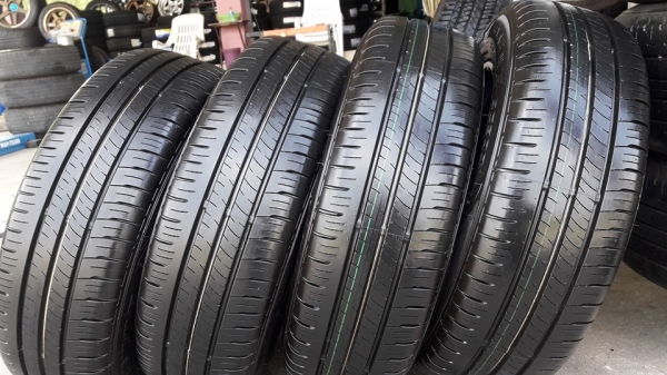 ขายล้อแม็กป้ายแดง mazda 2 15"