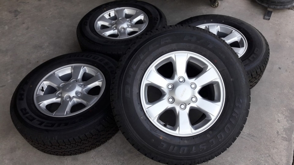 ขายล้อแม็กป้ายแดงถอดศูนย์ dmax 16"