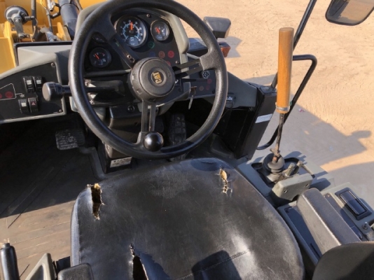 ขายรถตักล้อยาง CAT 910H ปี 2013 นำเข้าเองจากญี่ปุ่น สภาพสวยพร้อมใช้ มีVDOการทำงานครับ ขายรถตักล้อยาง CAT 910H ปี 2013 นำเข้าเองจากญี่ปุ่น สภาพสวยพร้อมใช้ มีVDOการทำงานครับ