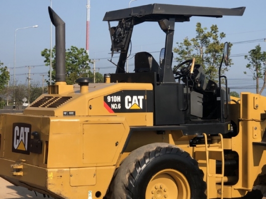 ขายรถตักล้อยาง CAT 910H ปี 2013 นำเข้าเองจากญี่ปุ่น สภาพสวยพร้อมใช้ มีVDOการทำงานครับ ขายรถตักล้อยาง CAT 910H ปี 2013 นำเข้าเองจากญี่ปุ่น สภาพสวยพร้อมใช้ มีVDOการทำงานครับ