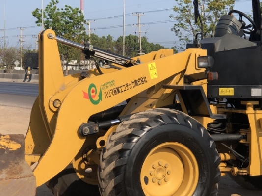 ขายรถตักล้อยาง CAT 910H ปี 2013 นำเข้าเองจากญี่ปุ่น สภาพสวยพร้อมใช้ มีVDOการทำงานครับ ขายรถตักล้อยาง CAT 910H ปี 2013 นำเข้าเองจากญี่ปุ่น สภาพสวยพร้อมใช้ มีVDOการทำงานครับ