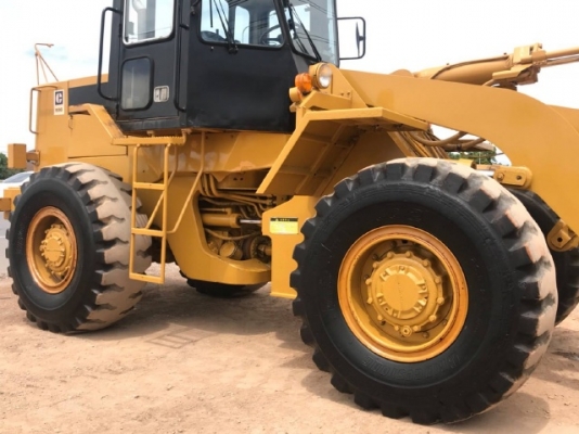 ขายรถตักล้อยาง CAT 936Z (4,XXX ชั่วโมง) นำเข้าเองจากญี่ปุ่น สภาพสวยพร้อมใช้ มีVDOการทำงานครับ