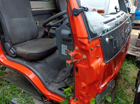 หัวเก๋ง ISUZU NPR การ์ตูน หัวนอก ขายถูก นำไปใช้เป็นอะไหล่