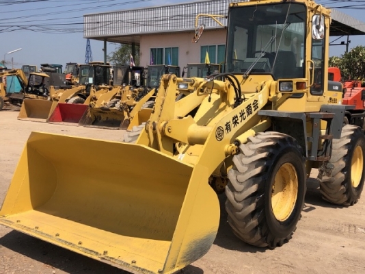 ขายรถตักล้อยาง KOMATSU WA100-3E นำเข้าเองจากญี่ปุ่น สภาพสวยพร้อมใช้ มีVDOการทำงานครับ ขายรถตักล้อยาง KOMATSU WA100-3E นำเข้าเองจากญี่ปุ่น สภาพสวยพร้อมใช้ มีVDOการทำงานครับ