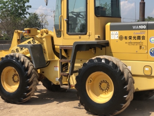 ขายรถตักล้อยาง KOMATSU WA100-3E นำเข้าเองจากญี่ปุ่น สภาพสวยพร้อมใช้ มีVDOการทำงานครับ ขายรถตักล้อยาง KOMATSU WA100-3E นำเข้าเองจากญี่ปุ่น สภาพสวยพร้อมใช้ มีVDOการทำงานครับ