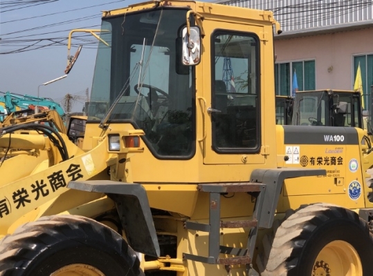 ขายรถตักล้อยาง KOMATSU WA100-3E นำเข้าเองจากญี่ปุ่น สภาพสวยพร้อมใช้ มีVDOการทำงานครับ ขายรถตักล้อยาง KOMATSU WA100-3E นำเข้าเองจากญี่ปุ่น สภาพสวยพร้อมใช้ มีVDOการทำงานครับ