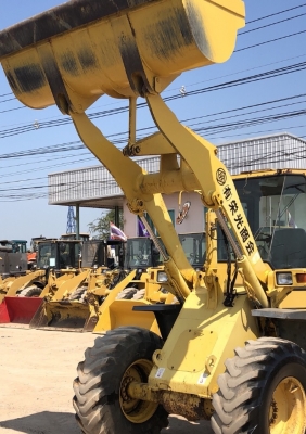 ขายรถตักล้อยาง KOMATSU WA100-3E นำเข้าเองจากญี่ปุ่น สภาพสวยพร้อมใช้ มีVDOการทำงานครับ ขายรถตักล้อยาง KOMATSU WA100-3E นำเข้าเองจากญี่ปุ่น สภาพสวยพร้อมใช้ มีVDOการทำงานครับ