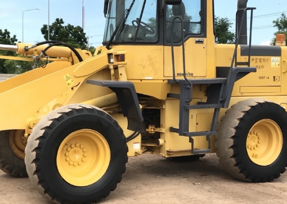 ขายรถตักล้อยาง KOMATSU WA200-3E แขนยาวพิเศษ รถนอกนำเข้าจากญี่ปุ่น สภาพสวยพร้อมใช้