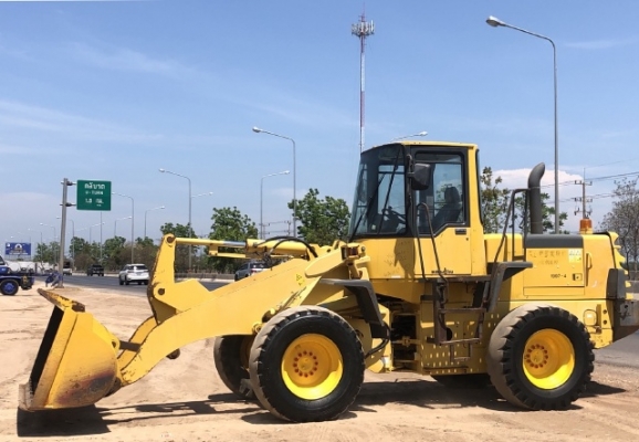 ขายรถตักล้อยาง KOMATSU WA200-3E แขนยาวพิเศษ รถนอกนำเข้าจากญี่ปุ่น สภาพสวยพร้อมใช้
