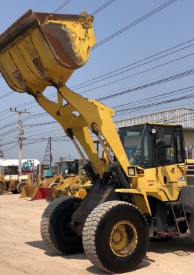 ขายรถตักล้อยาง KOMATSU WA320-5 นำเข้าเองจากญี่ปุ่น สภาพสวยพร้อมใช้ มีVDOการทำงานครับ