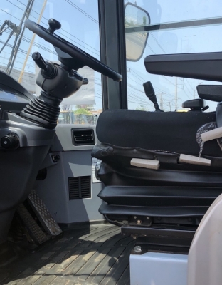 ขายรถตักล้อยาง KOMATSU WA320-5 นำเข้าเองจากญี่ปุ่น สภาพสวยพร้อมใช้ มีVDOการทำงานครับ