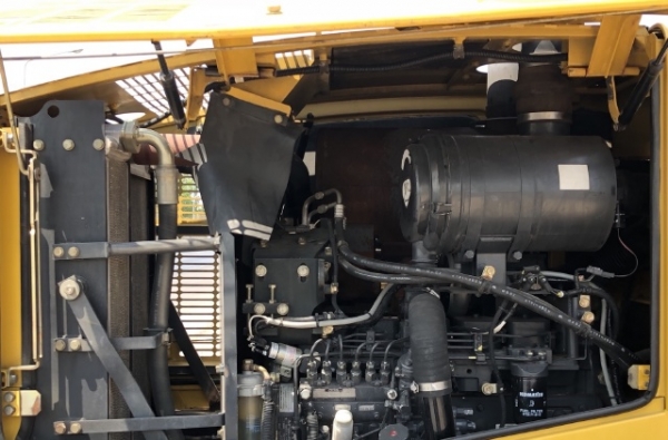 ขายรถตักล้อยาง KOMATSU WA320-5 นำเข้าเองจากญี่ปุ่น สภาพสวยพร้อมใช้ มีVDOการทำงานครับ