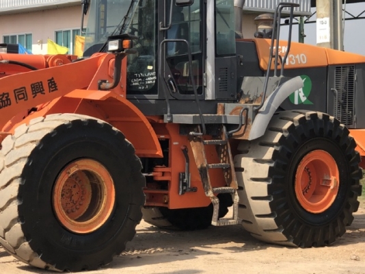 ขายรถตักล้อยาง HITACHI ZW310-A นำเข้าเองจากญี่ปุ่น สภาพสวยพร้อมใช้ มีVDOการทำงานครับ