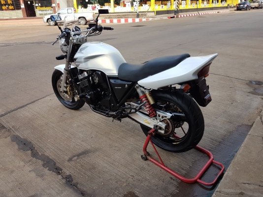ขาย HONDA CB400 ปี98 เวอร์ชั่นS ไมล์เเดง สีใหม่ แต่งสวย เซอร์วิสใหม่ทั้งคัน ตั้งวาวล์ เปลี่ยนของเหลว