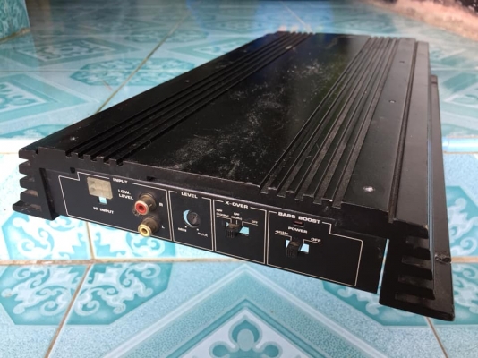 แอมป์เอบี2แชนแนลสีดำยาว45เซนไม่มีฝาหลังฟิวต่อตรง ขาย 1350 บาท ใช้งานปกติแรงทั้งคู่ สนใจ0892425454 อยู่สระบุรี