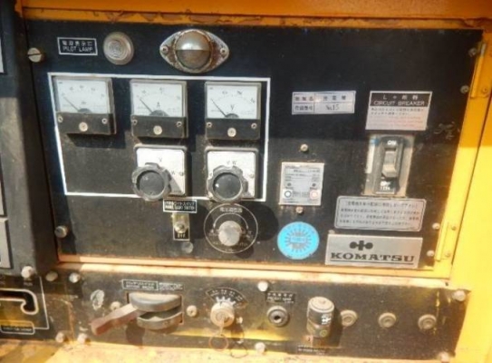 ขายเครื่องปั่นไฟ KOMATSU -EG40BS-1 เครื่องยนต์โคมัสสุ-4D95 ขนาด 4 สูบ เชื้อเพลิงดีเซล สามารถผลิตกระแสไฟฟ้าได้ 30KVA หรือ 30-40 KVA ไฟ 1 เฟส 220V. และ ไฟ 3 เฟส 380V. สินค้าเดิมๆเก่านอก ขายตามสภาพทดสอบแล้วใช้งานได้จริง ขายเครื่องปั่นไฟ KOMATSU -EG40BS-1 เครื่องยนต์โคมัสสุ-4D95 ขนาด 4 สูบ เชื้อเพลิงดีเซล สามารถผลิตกระแสไฟฟ้าได้ 30KVA หรือ 30-40 KVA ไฟ 1 เฟส 220V. และ ไฟ 3 เฟส 380V. สินค้าเดิมๆเก่านอก ขายตามสภาพทดสอบแล้วใช้งานได้จริง