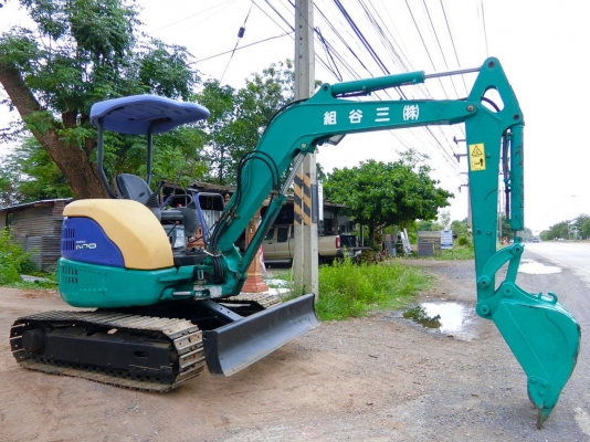 KOMATSU 30MR-1 ขนาดPC-30 (มีVDOชม) รถเก่านอกมีเอกสาร☎️สนใจติดต่อ 085-5632278 ราคาต่อรองได้