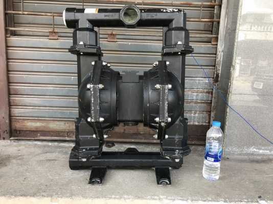 ขายปั๊มไดอะแฟรม ARO Ingersoll-Rand made in USA โครงสร้างอลูมิเนียมหล่อ ขนาด 2นิ้ว สภาพสวย พร้อมใช้งาน มีตำหนิข้างยึดน็อตหัก 1จุด