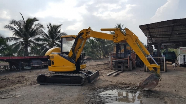 SALE*สินค้าเก่านอก ขายถูกด่วนๆ รถขุดKOMATSU PC50UU-2 ปรับสภาพ ขัดล้าง-ทำสี ยังไม่เคยใช้งานในเมืองไทย ราคาเพียง 380,000 บาท SALE*สินค้าเก่านอก ขายถูกด่วนๆ รถขุดKOMATSU PC50UU-2 ปรับสภาพ ขัดล้าง-ทำสี ยังไม่เคยใช้งานในเมืองไทย ราคาเพียง 380,000 บาท