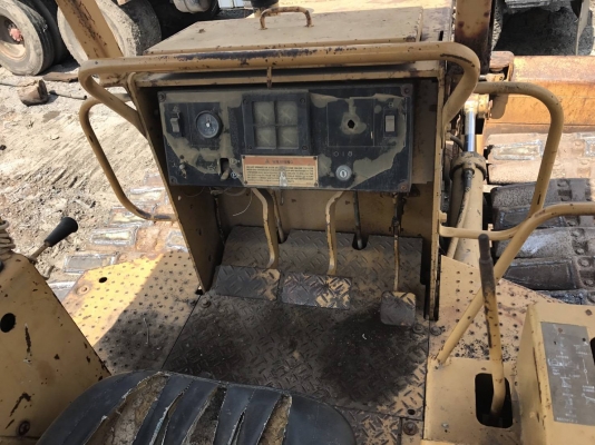 รถแทรคเตอรCatterpillar D3C LGP lll ใบแทรค 70ตีนเป็ด มีเล่มทะเบียน รถสวยเครื่องดี พร้อมใช้ รถแทรคเตอรCatterpillar D3C LGP lll ใบแทรค 70ตีนเป็ด มีเล่มทะเบียน รถสวยเครื่องดี พร้อมใช้