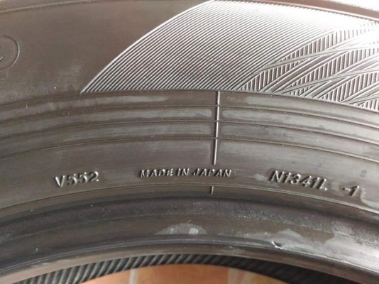 ยาง\% คัดสภาพ Yokohama dB V552 225 60 17 ผลิตปี 2018 มีรับประกันให้ทุกเส้น ขายถูก 4 เส้น 5800.-NET *