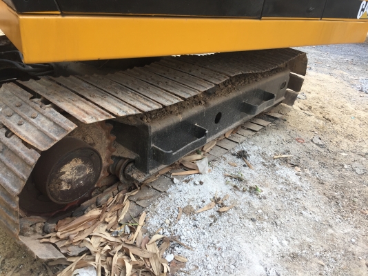 แบคโฮ CAT E70 พร้อมใช้งาน