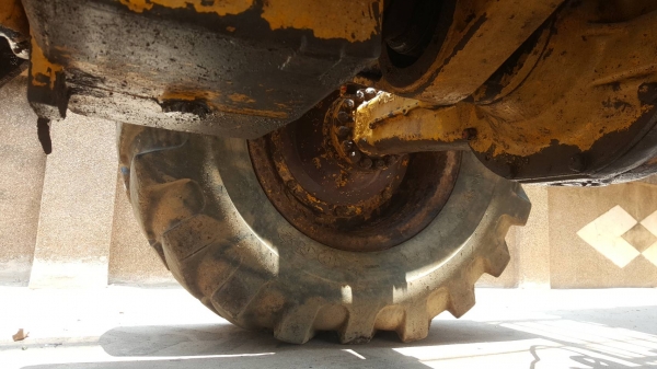 ขาย รถตัก CAT 910 เอวอ่อน เครื่อเช็คใหม่ เกียร์ดี รถใช้งานได้ปกติ ราคาคุยกันได้ครับ