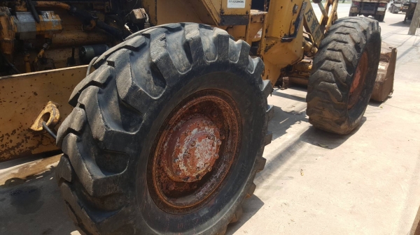 ขาย รถตัก CAT 910 เอวอ่อน เครื่อเช็คใหม่ เกียร์ดี รถใช้งานได้ปกติ ราคาคุยกันได้ครับ