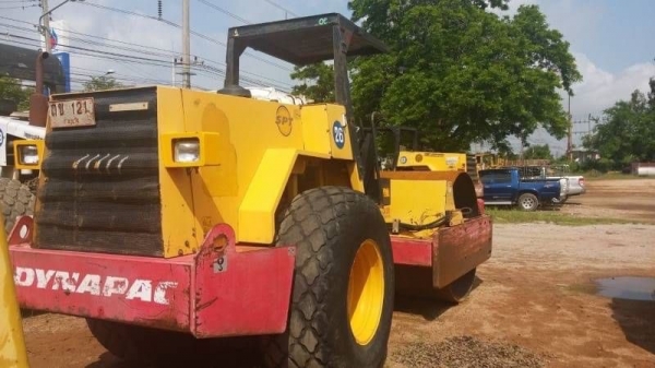 มาใหม่ 11 คัน  รถบด 10 ตัน หน้าเหล็ก หลังยาง  รายการที่ 1 5 คัน รถบด 2 เพลา DYNAPAC CA251D สภาพสวยพร้อมใช้ เอกสารเล่มทะเบียน  รายการ ที่ 2 2 คัน รถบด 1 เพลา DYNAPAC CA251 สภาพสวยพร้อมใช้ เอกสารเล่มทะเบียน  รายการที่ 3  3 คัน รถบด 2 เพลา BOMAG 212D เอกสารเ