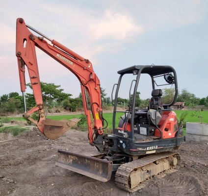 คูโบต้า3ตัน kx91-3s2 สภาพสวย โซ่เปลี่ยนให้ใหม่ ช่วงล่างใหม่ คูโบต้า3ตัน kx91-3s2 สภาพสวย โซ่เปลี่ยนให้ใหม่ ช่วงล่างใหม่