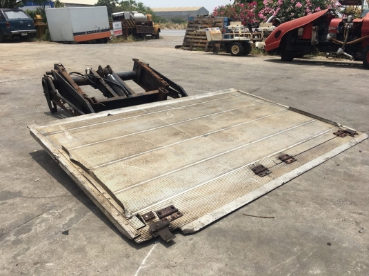 ฝาลิฟท์ท้ายติดหลังรถบรรทุกอลูมิเนียม Power Gate หรือ Tail Lift ฝาลิฟท์ท้ายติดหลังรถบรรทุกอลูมิเนียม Power Gate หรือ Tail Lift