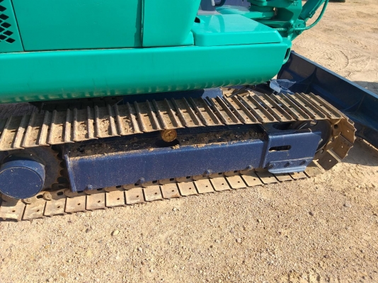 ขายรถแมคโค KOMATSU PC25-1  แทรคเหล็ก คอนโทรลสั้น มีไปบ์ปิ้ง ติอต่อ 098-7962549