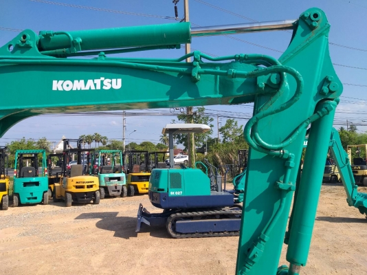 ขายรถแมคโค KOMATSU PC25-1  แทรคเหล็ก คอนโทรลสั้น มีไปบ์ปิ้ง ติอต่อ 098-7962549